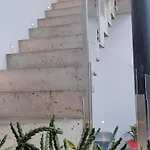 Corredera Travel 3 *