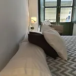 Corredera Travel 3 *