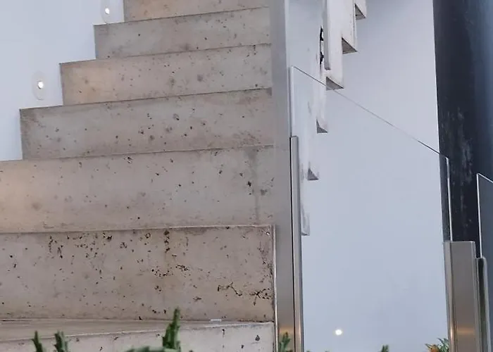 Corredera Travel 3 *