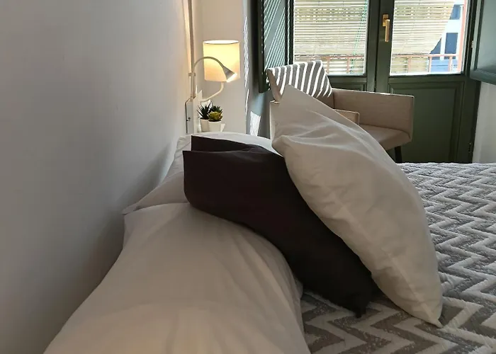 Corredera Travel 3 *