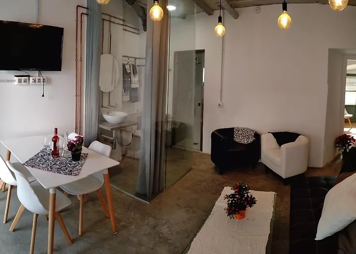 Corredera Travel 3 *